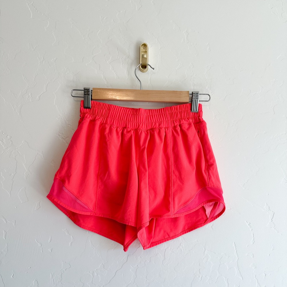 Lululemon | Hotty Hot Lined 4" Running Shorts in Lip Gloss Pink size 4 - Picture 5 of 9